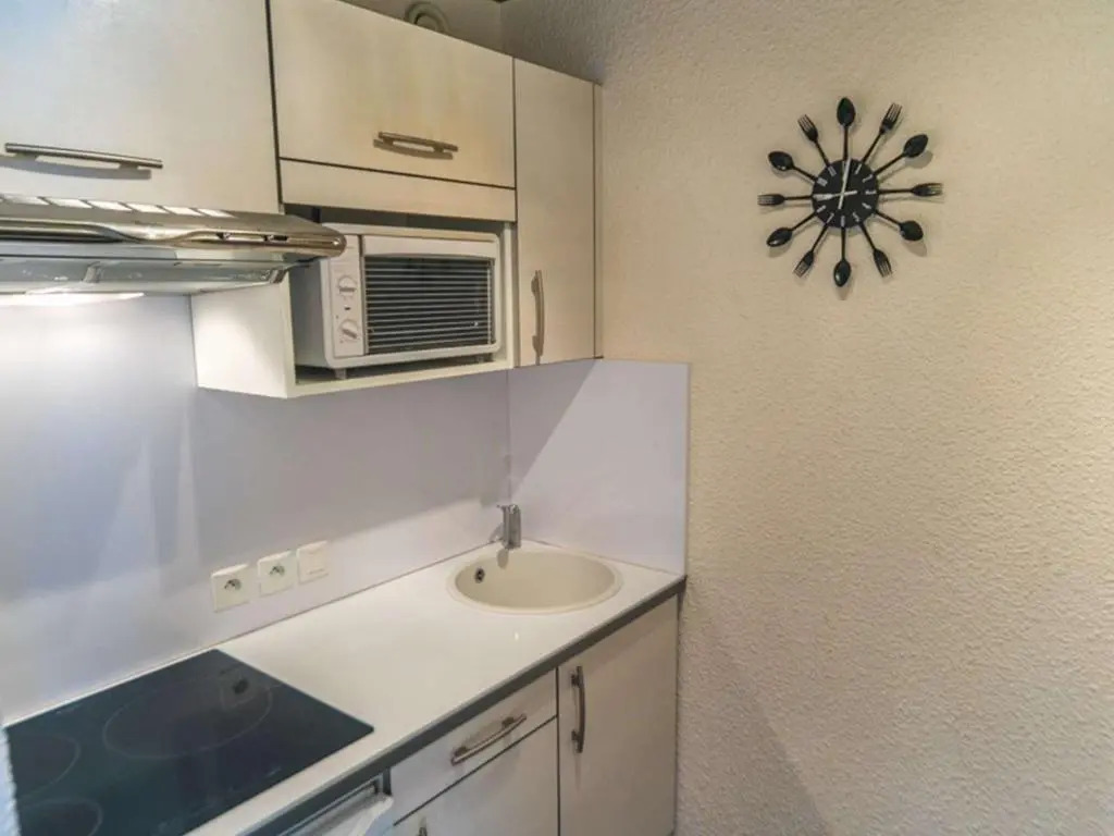 Appartement Vars, 1 pièce, 4 personnes - FR-1-330B-47