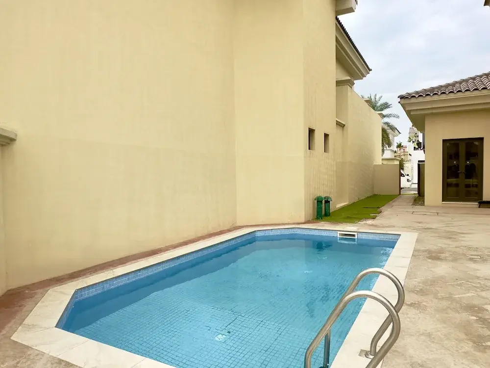 Private Palm Villa - Mint Stay