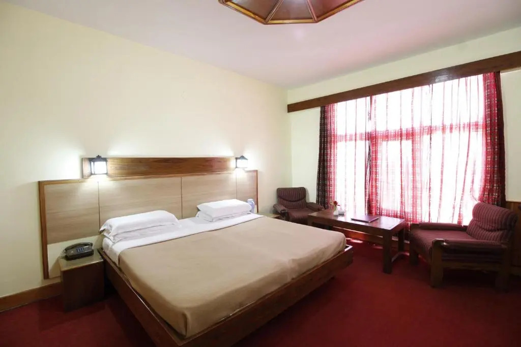 Vardaan Hotels - PatniTop