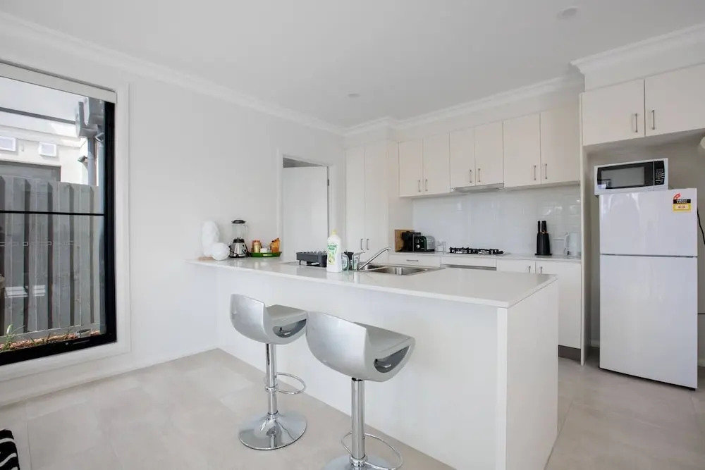 Captivating Large 4br@narre Warren