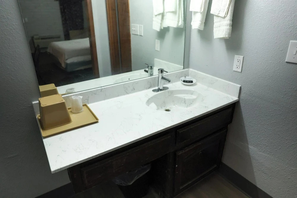 Rittiman Inn and Suites