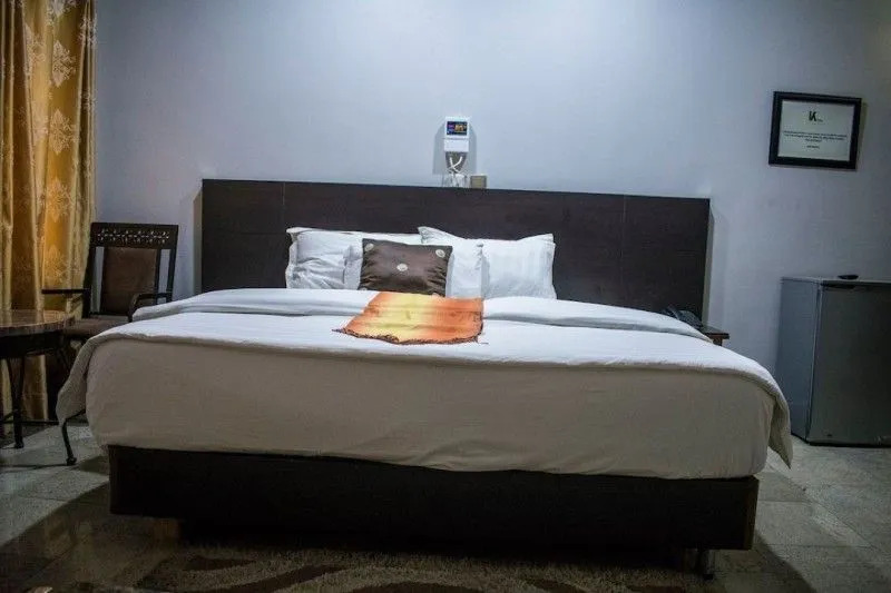 Kemas Suites