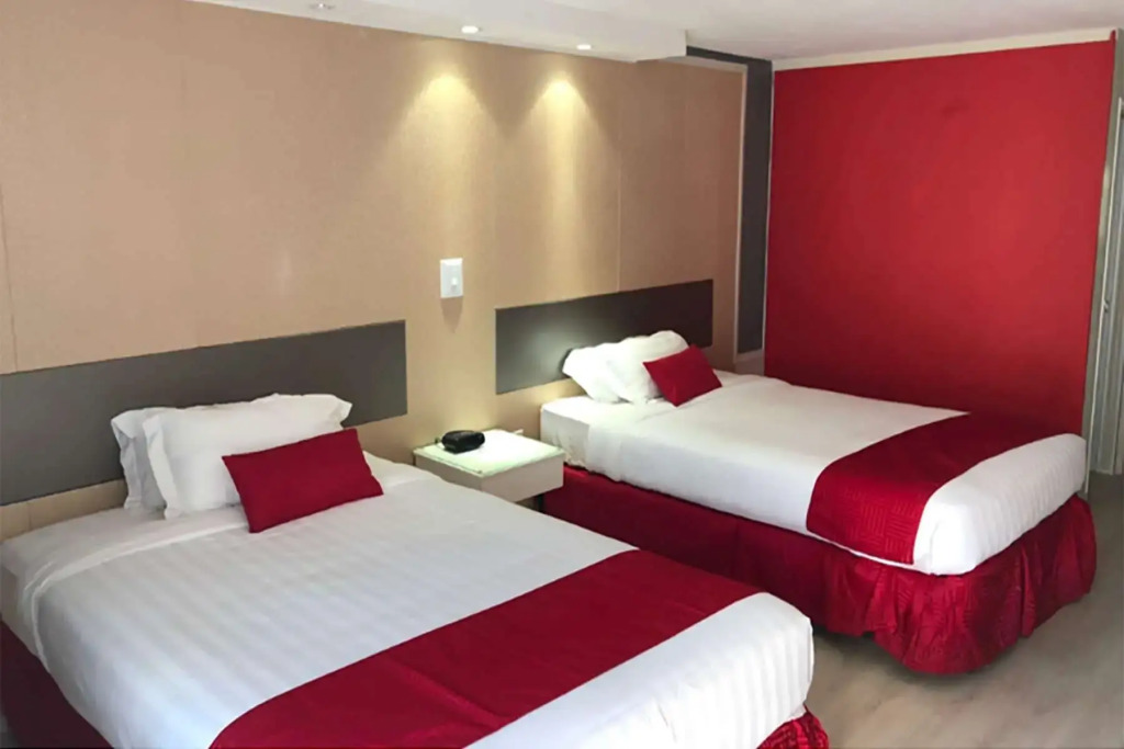 Travelodge by Wyndham Orlando at Heart of International Drive