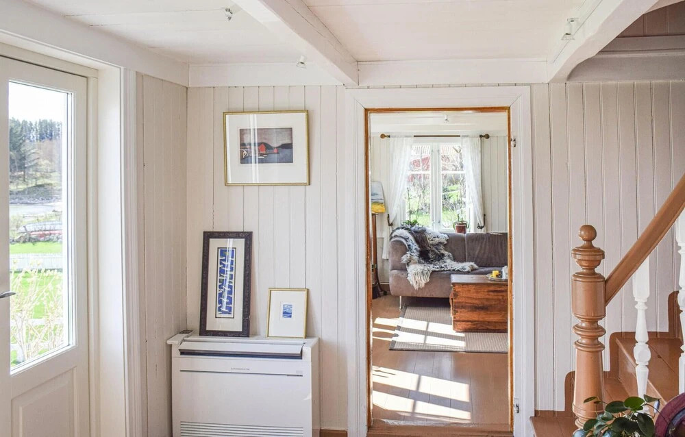 3 Bedroom Cozy Home In Lindesnes