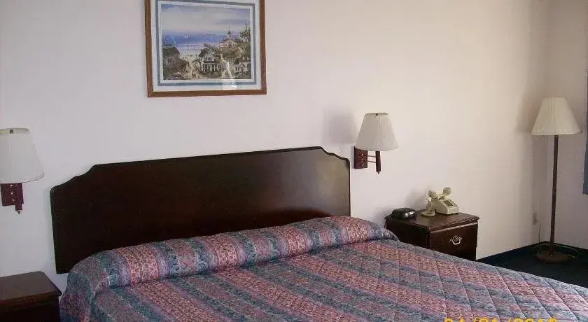 American Inn and Suites White Hall