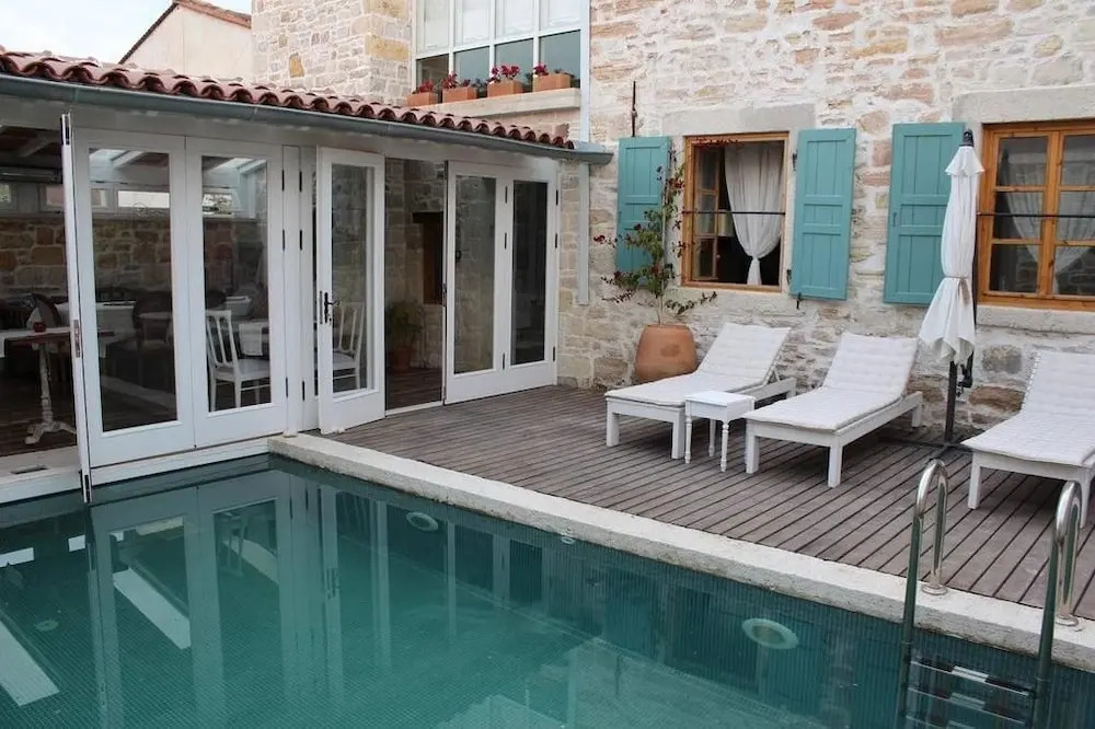 Eski Tas Hotel
