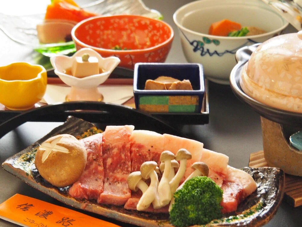 Chuo Hotel 中央ホテル