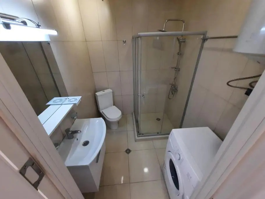 Leo Group Apartment 21-03 Elegance Batumi