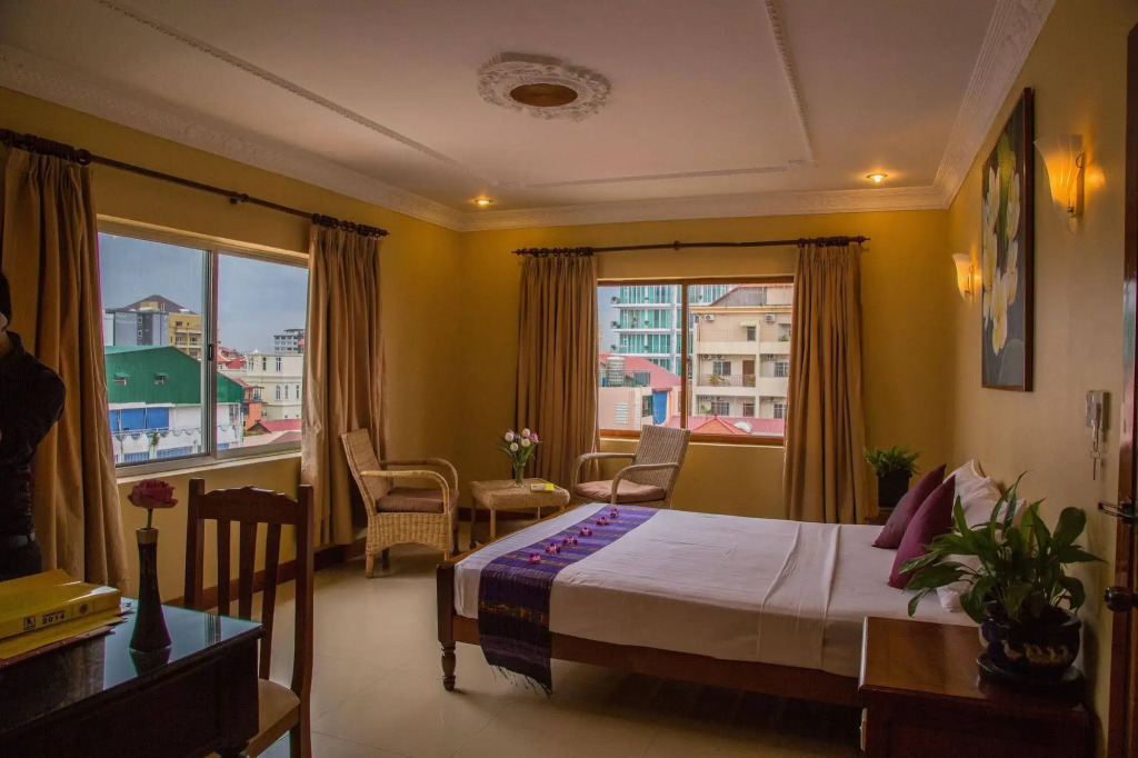 Milan Hotel & Restaurant