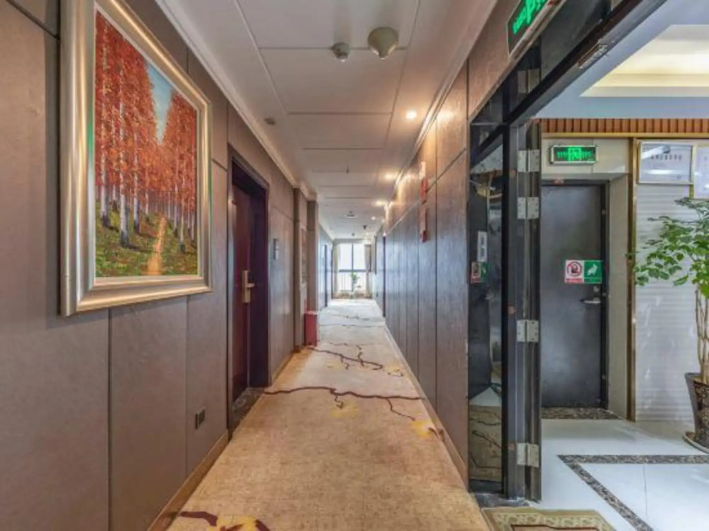 Lini Hotel ( (Kunming Aegean Sea Shopping Park)