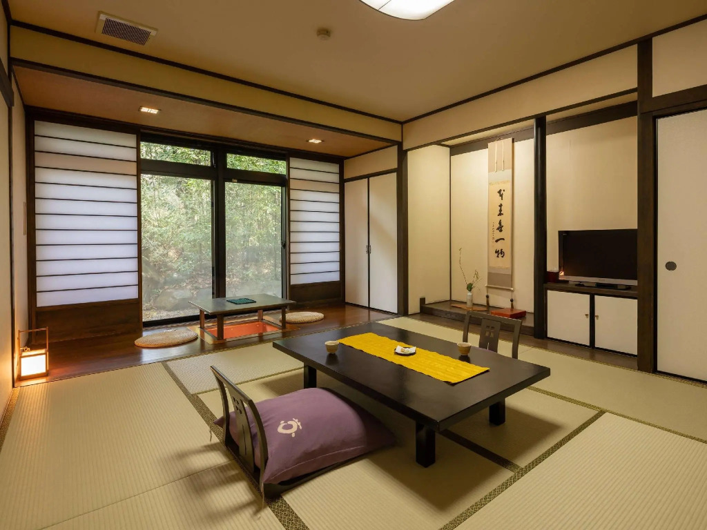 Yamamura Annex