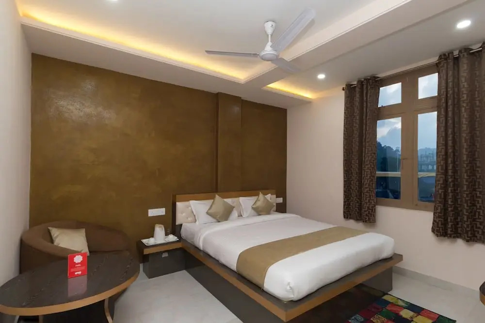 OYO 9909 The Saad Hotel