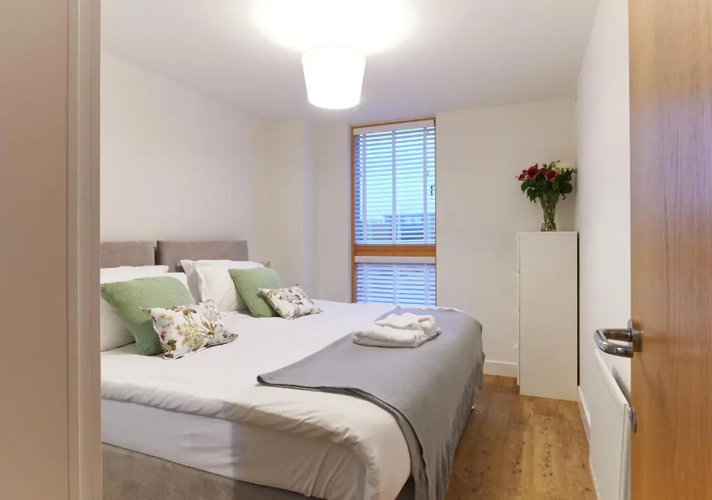 ShortstayMK Vizion apartments by Cotels, with free superfast wi-fi, parking
