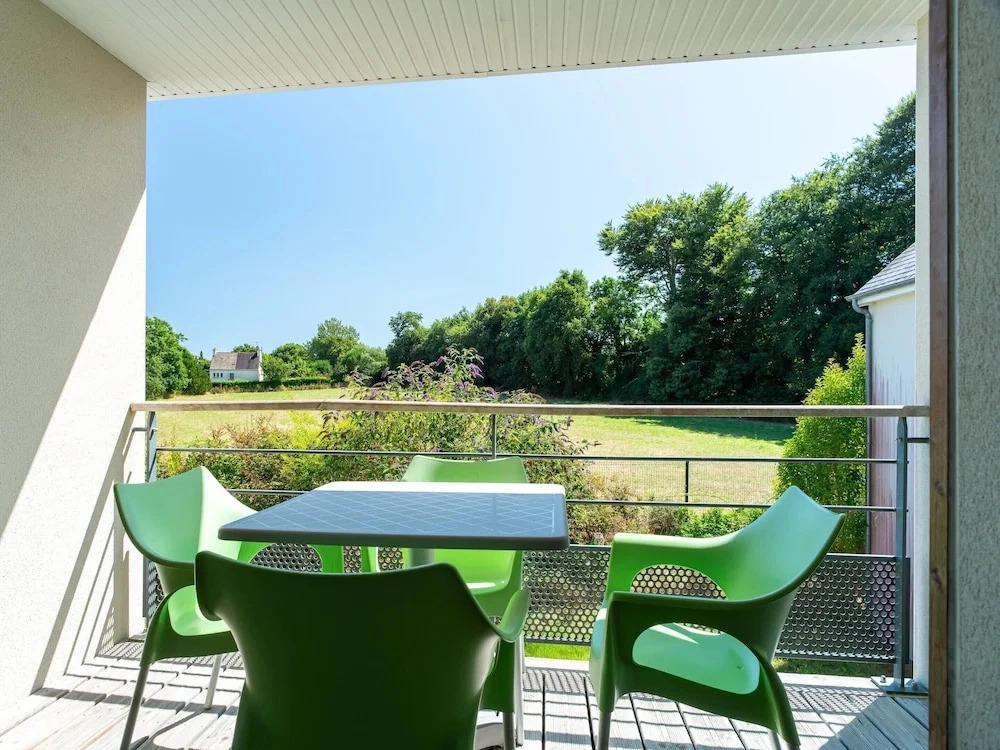 1BR Stay in Pont-aven With Balcony