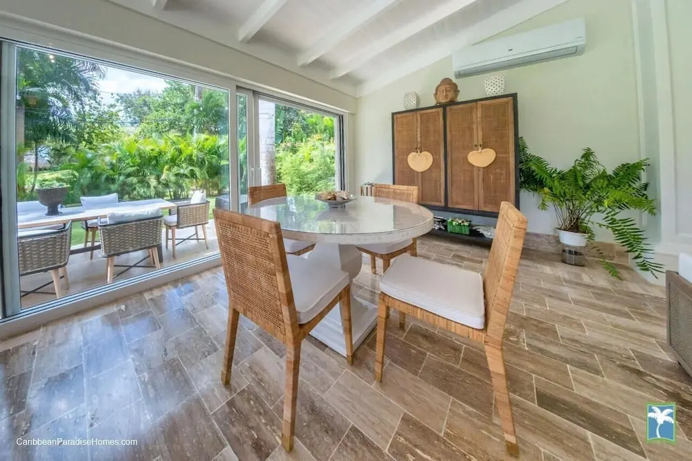Luxurious 3 Br Golf Villa