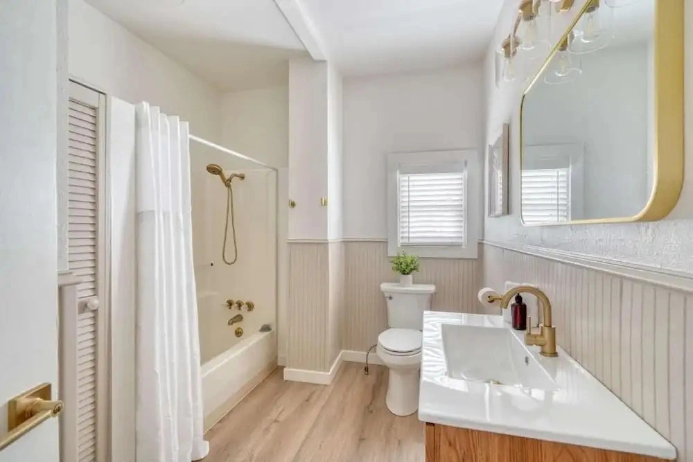 Montana Ave Lodging