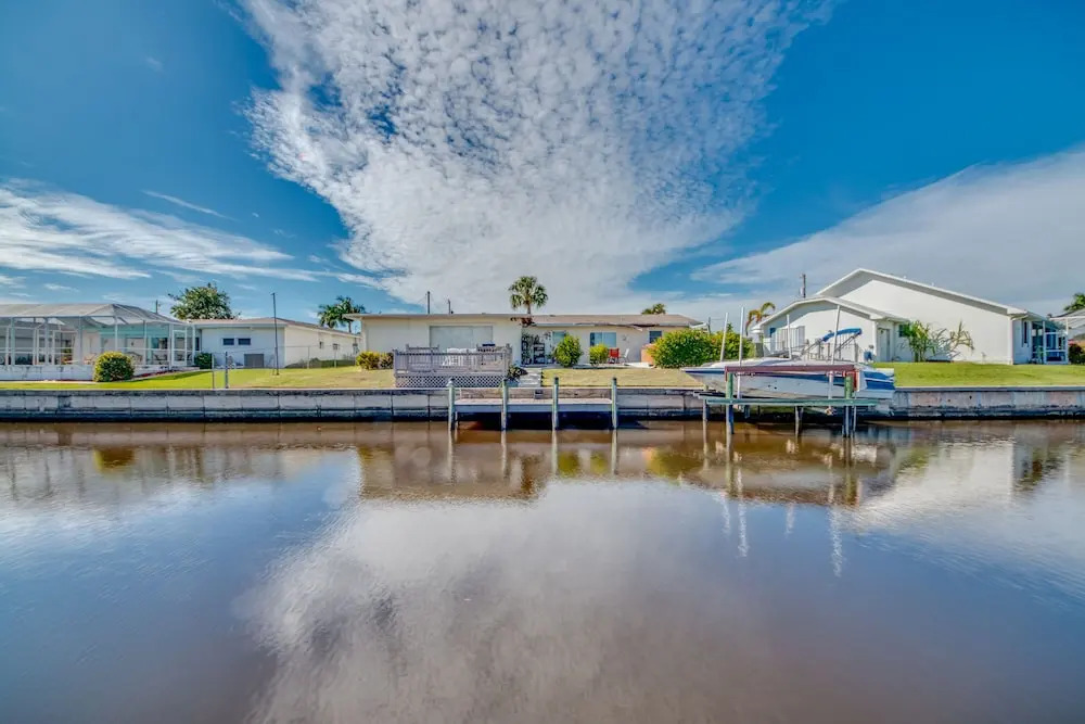 Villa Waterway - Roelens Vacations