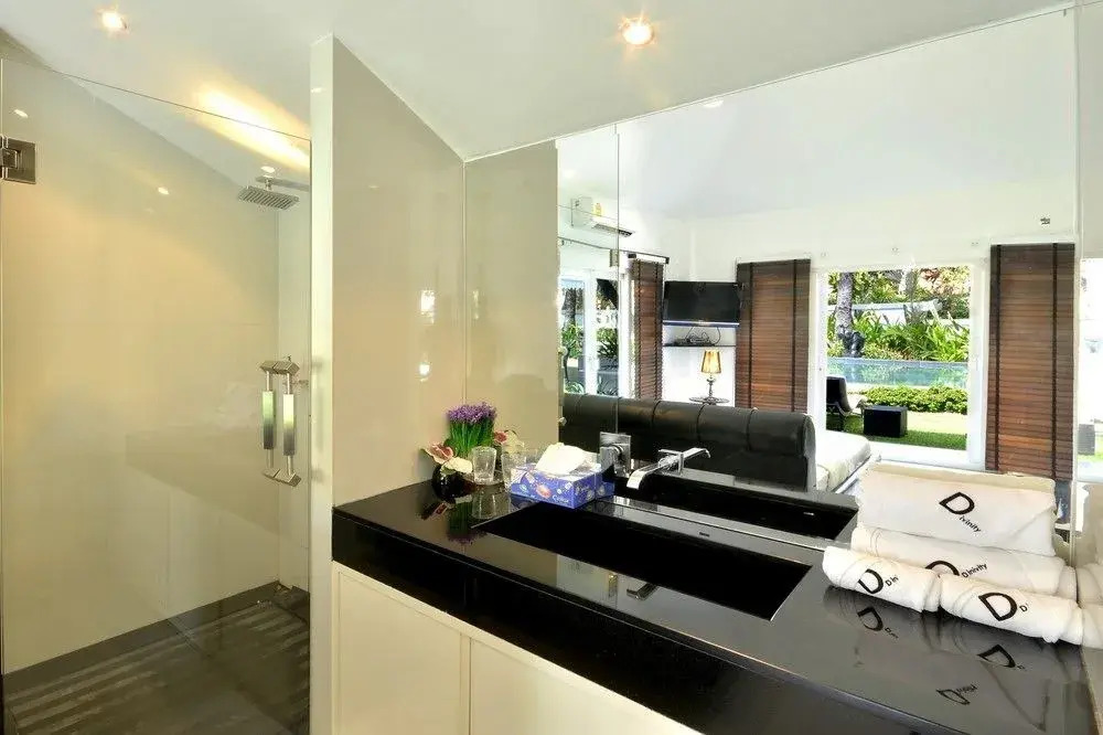 Luxury 5 Stars Beach Villa 6 Beds