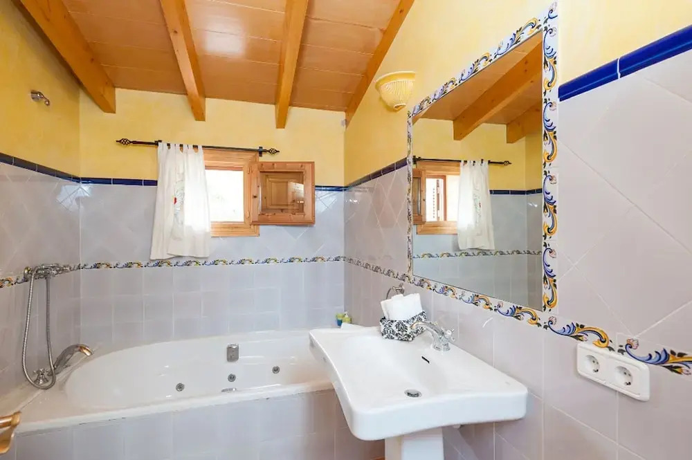 Can Rovey in Inca With 4 Bedrooms and 4 Bathrooms