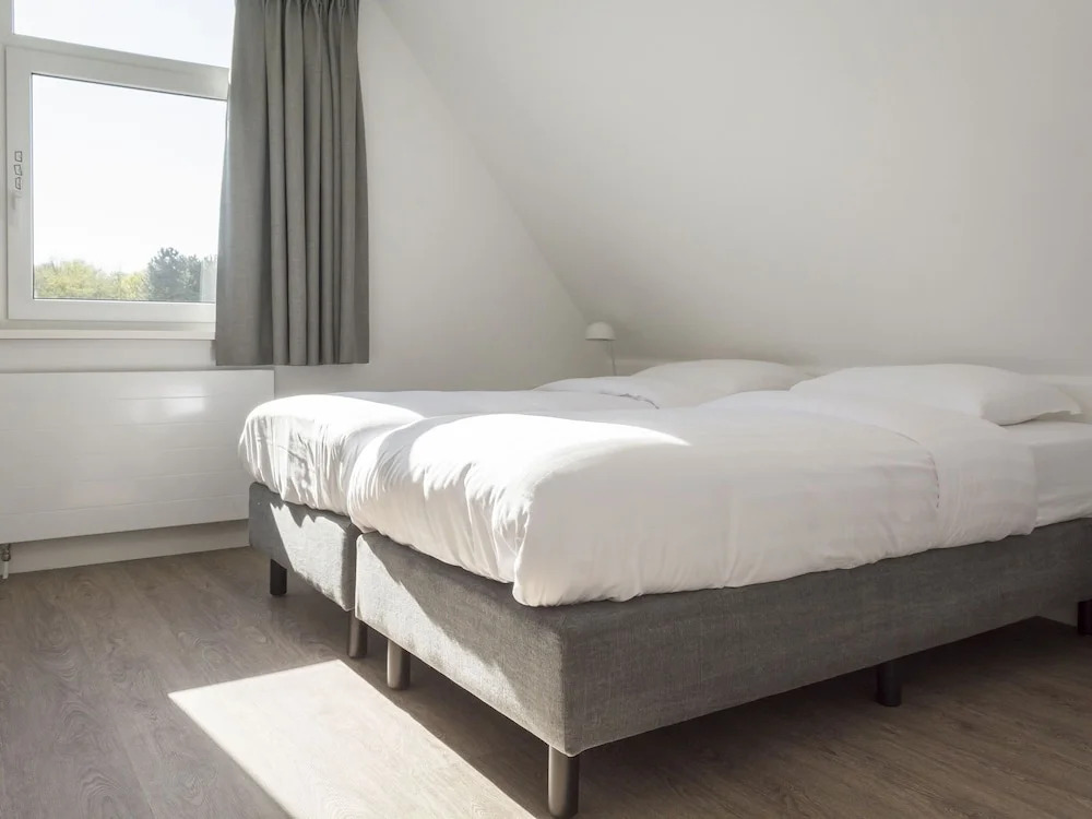 Bungalow on Texel with a spacious terrace