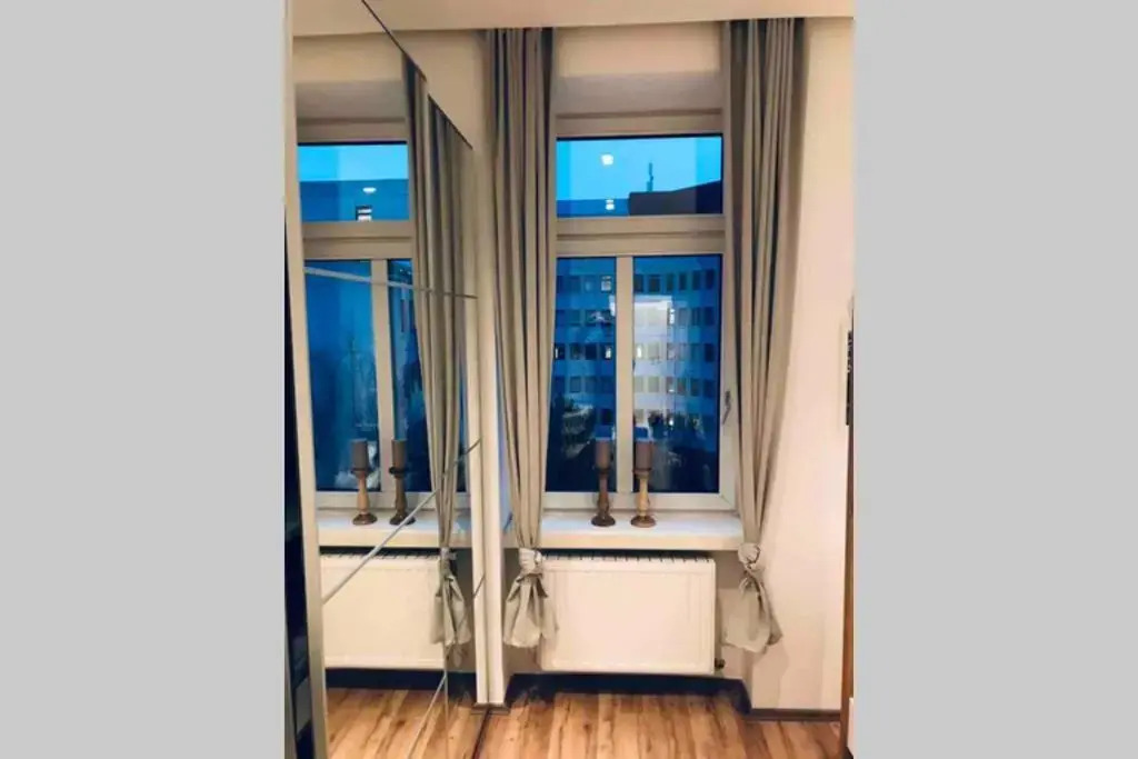 ZEUS Design Apartments Modern&Warm City