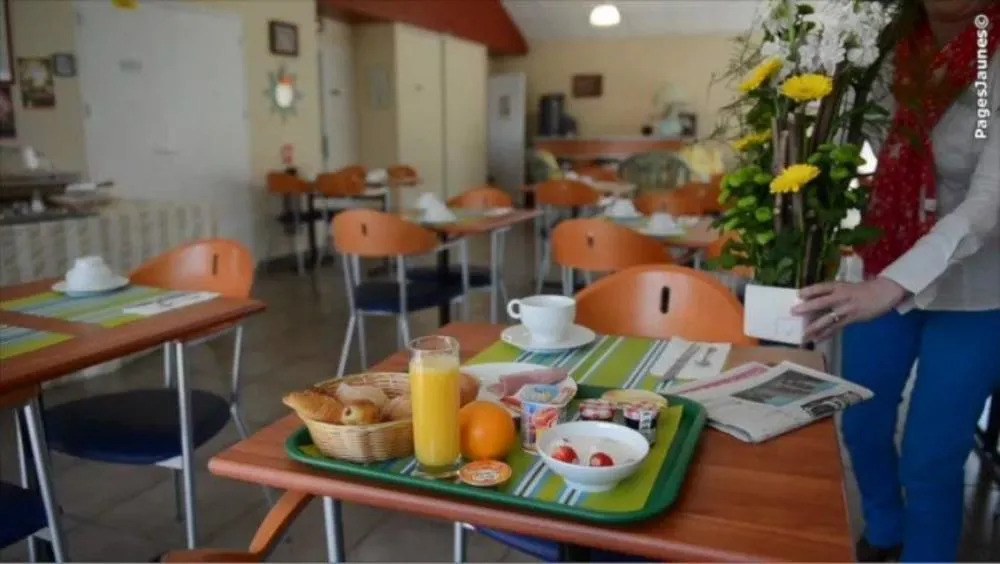 Hotel LOcéane Angers Parc Expo