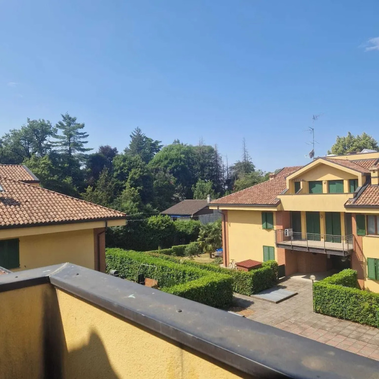 Modern Flat 1 Near the Swiss Border in Viggiù