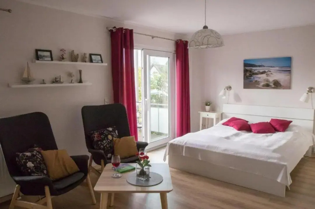 Studio 11 im Haus Stranddistel, modernes Studio im 1 OG fur 2 Personen in Zingst