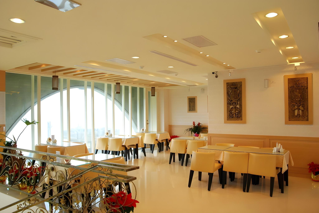 Starrise Leisure Hotel