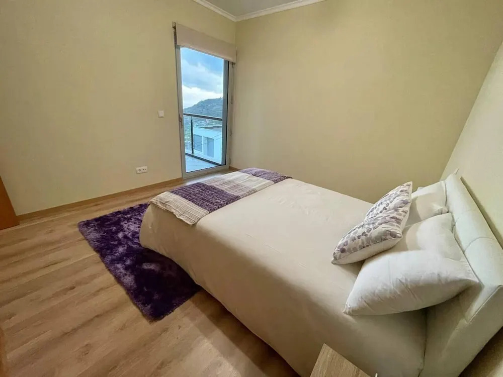 Beautiful 3-bed House in Arco da Calheta