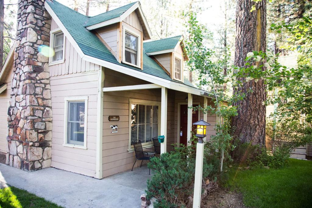 Sleepy Forest Cottages