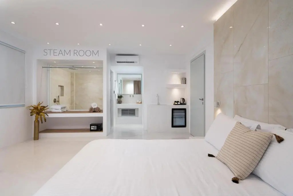 Cycladic Suites & Spa