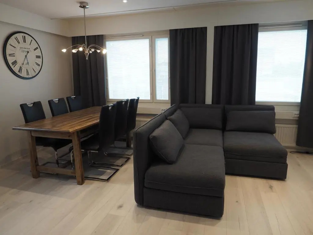 Apartment Oulu station suite