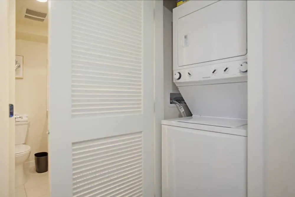 424 15th St Executive 2br