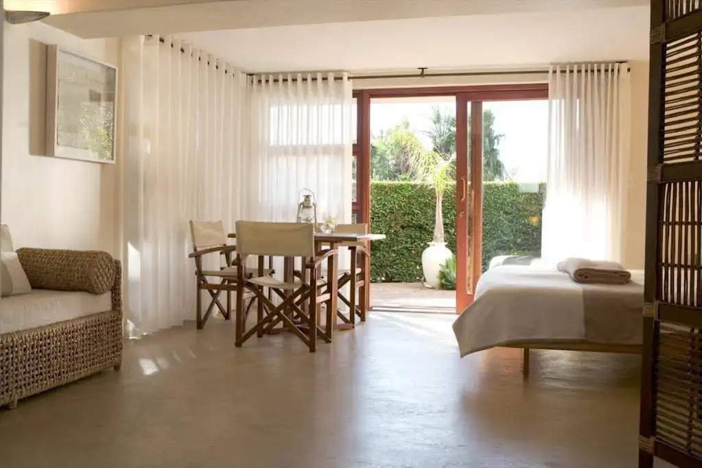 Lézard Bleu Guest House