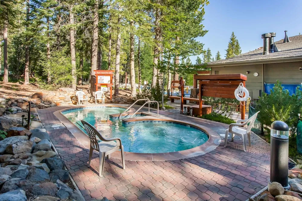 Remodeled Home W/ Shuttle To Northstar Village Home