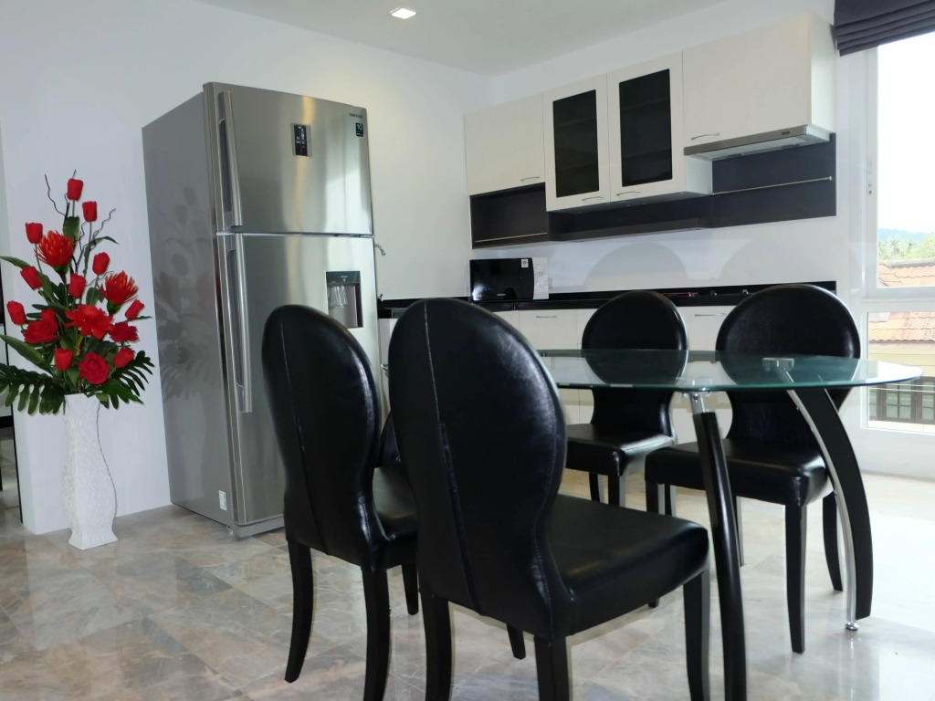 Phuket Seaview Resotel