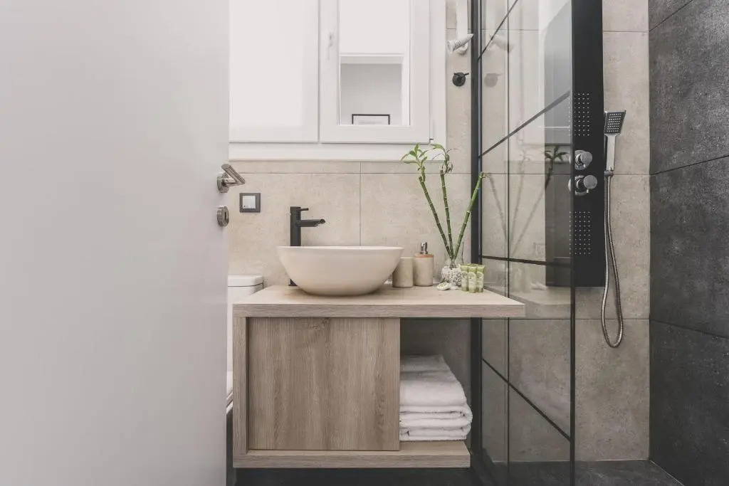 Neoclassical Apartment near Acropolis - LivingStone Crystal