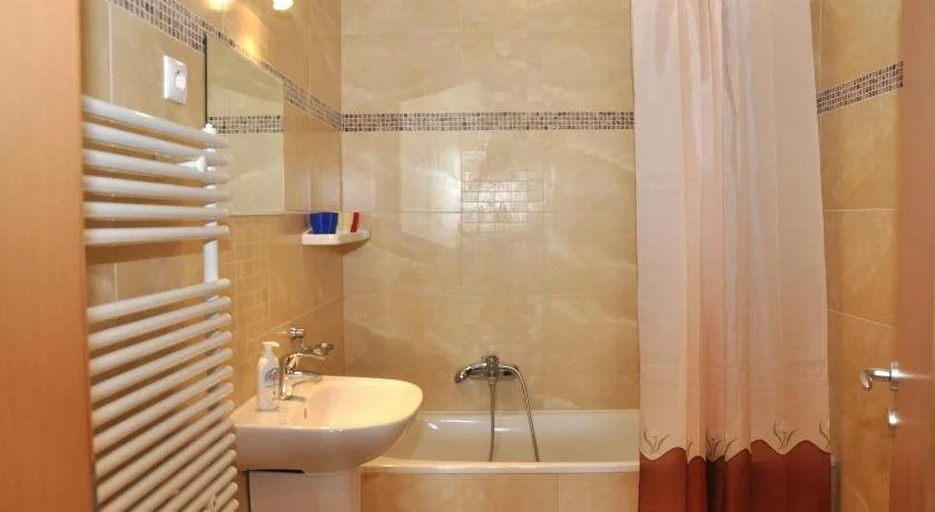 Tisza Palota Apartmanok