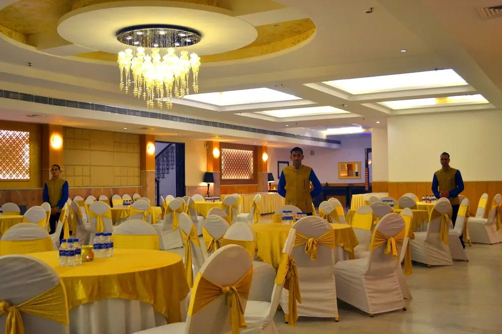 Hotel Ace Manor