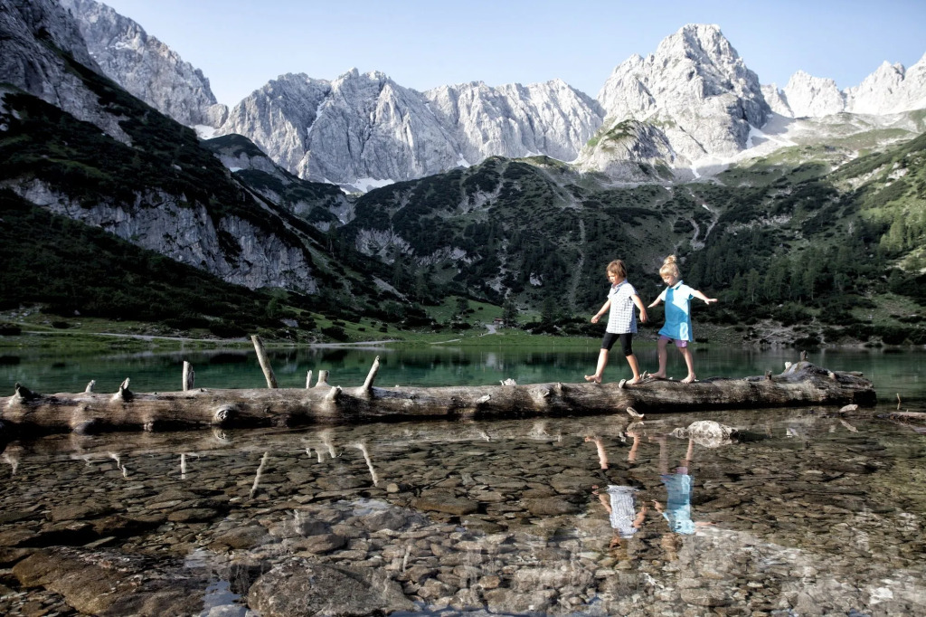Hotel Tirolerhof - Familotel Zugspitze
