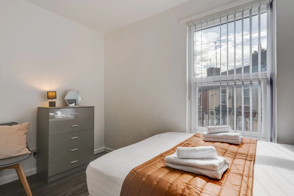 Vichy - Strathcona Suites, 3 beds houses in Wavertree