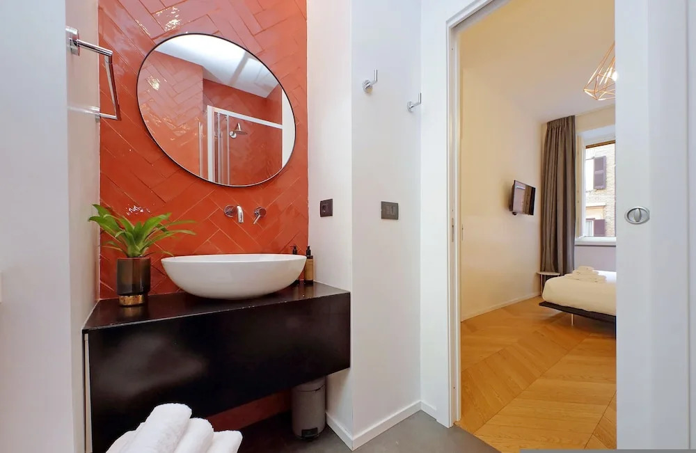 TR Campo de Fiori Retreat w Sauna and Jetted Tub