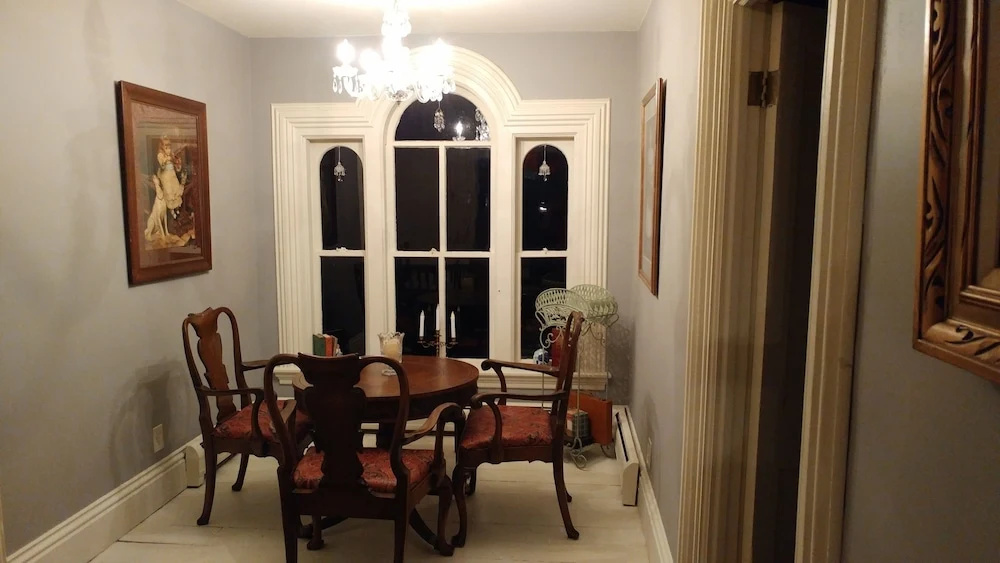 Maplewood Bed & Breakfast