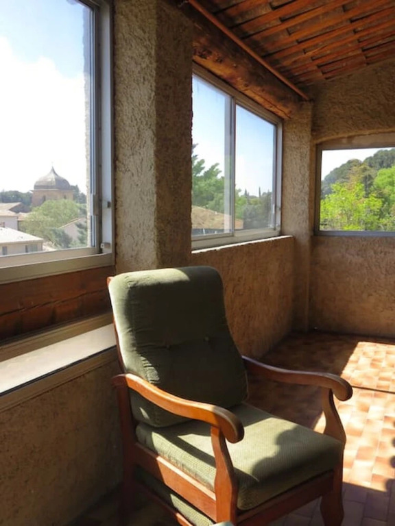 House With 5 Bedrooms in Mérindol, With Wonderful Mountain View, Furni