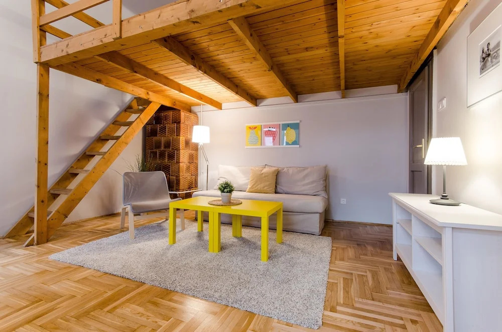 Almond Apartment