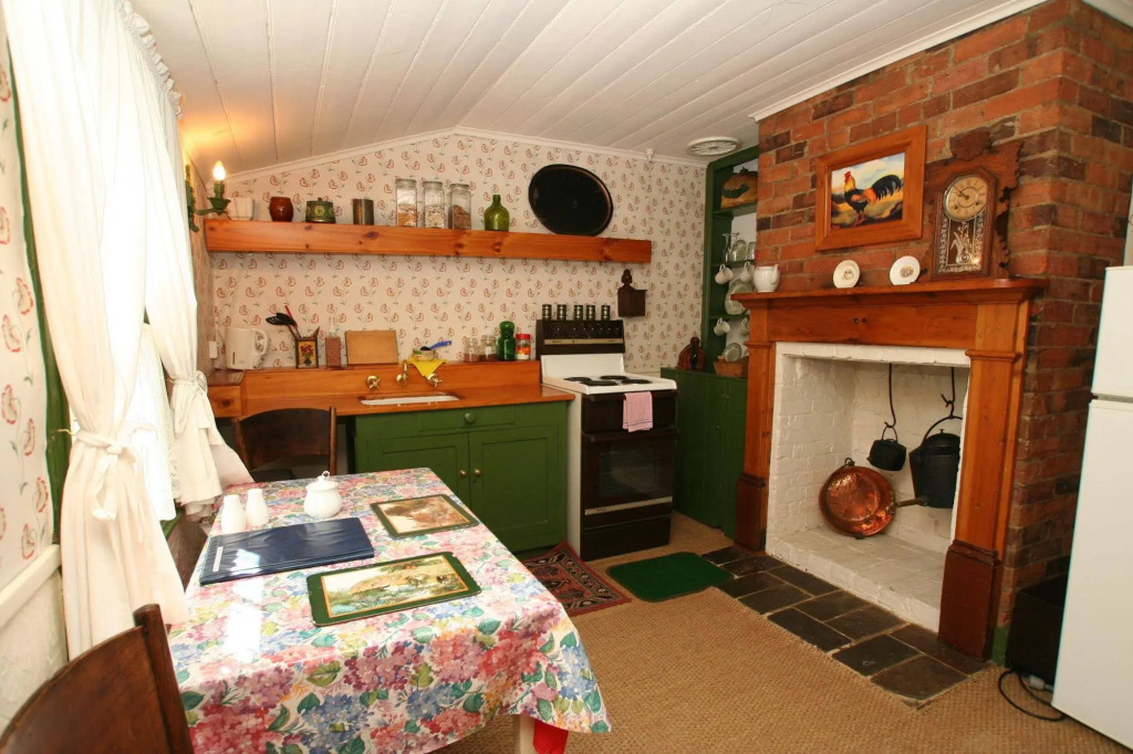 Alices Cottages