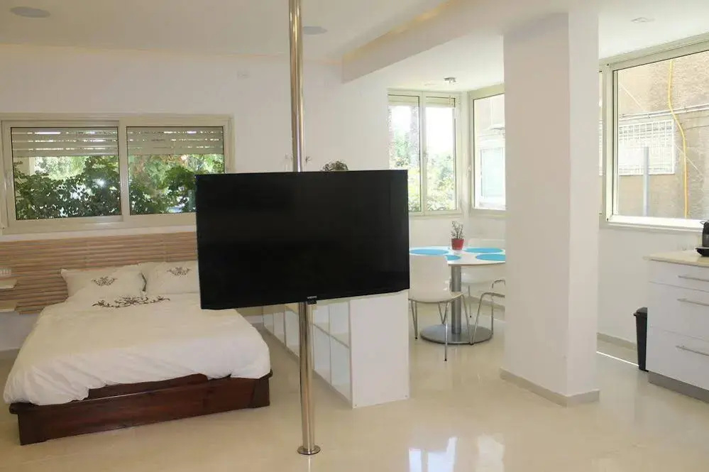 Beach and Park Apartment