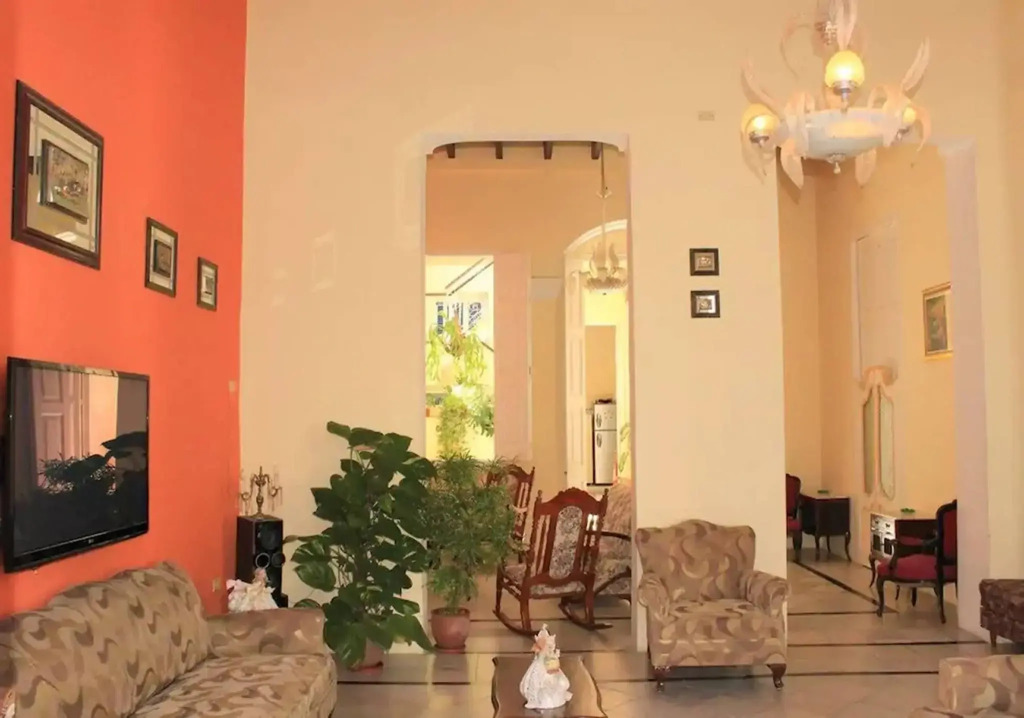 Armando's Colonial Hostel House