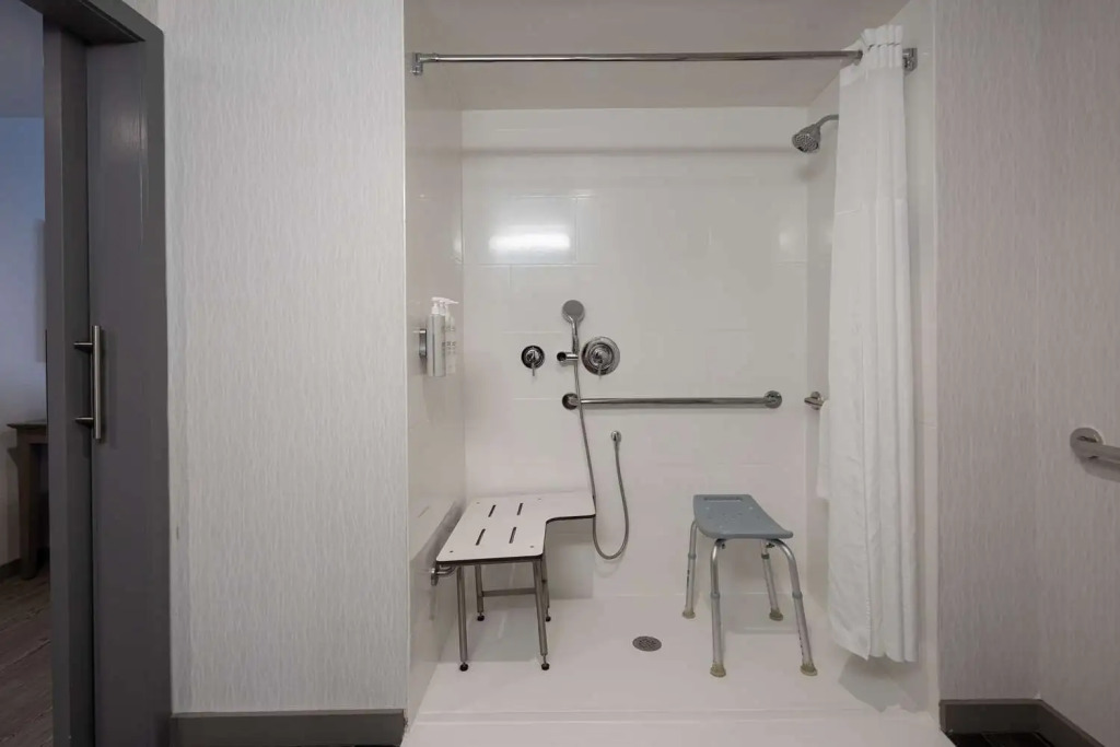Hampton Inn & Suites Miami Wynwood Design District, FL